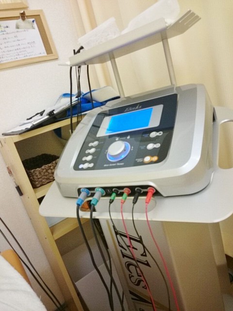 エレサスの機械　電流は痛く無くまったくビリビリを感じない
