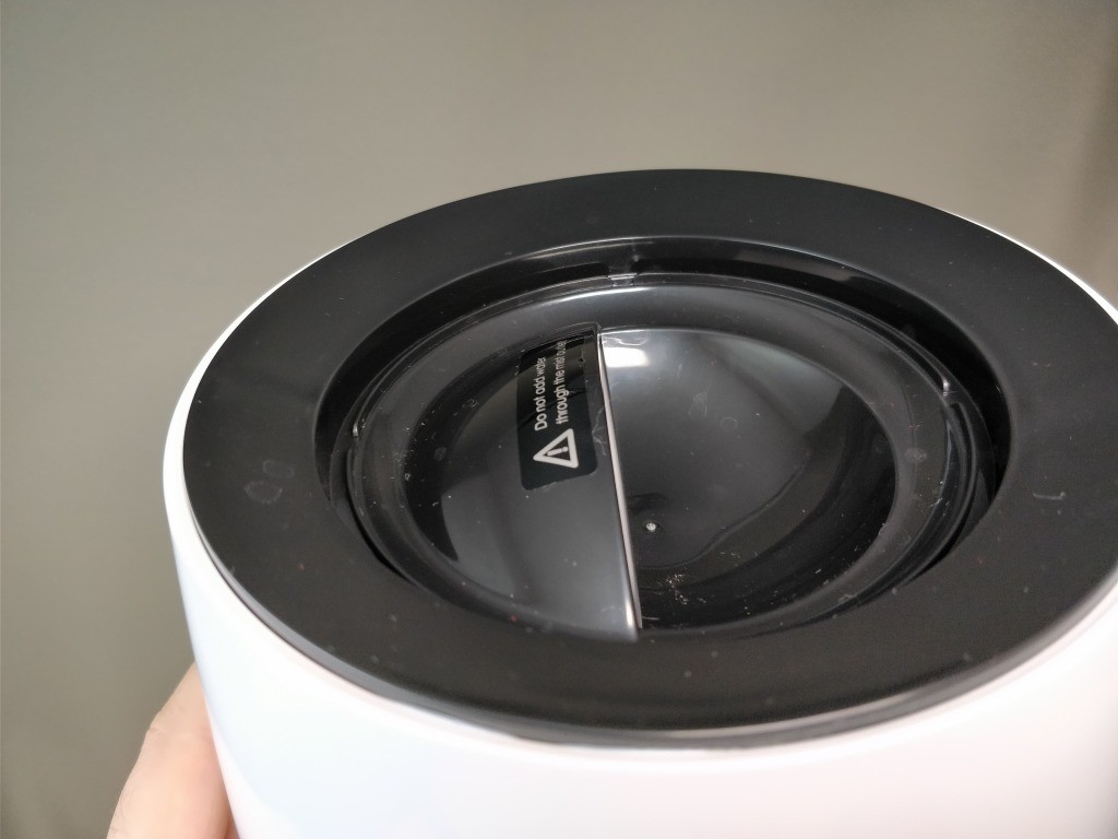 AUKEY 超音波クールミスト加湿器 UH-M1 上の吹き出し口2